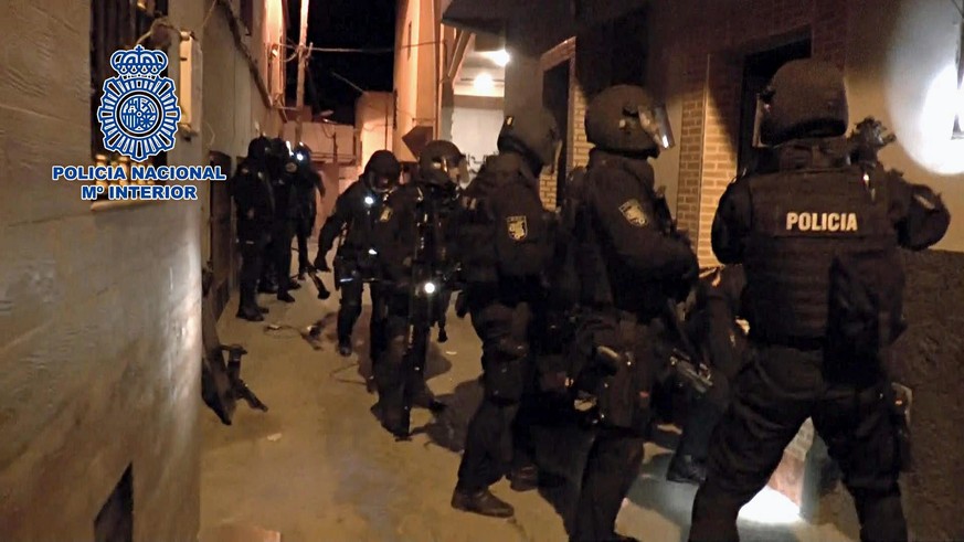 Grosser Polizeieinsatz in Ceuta: Zwei Bruderpaare wurden verhaftet.
