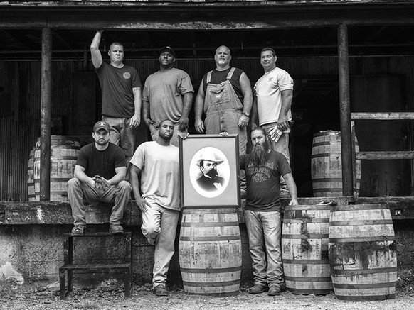jack daniels destillerie whiskey whisky tennessee trinken alkohol hersteller mitarbeiter http://arn.com/latest/jack-daniels-launches-whiskey-making/