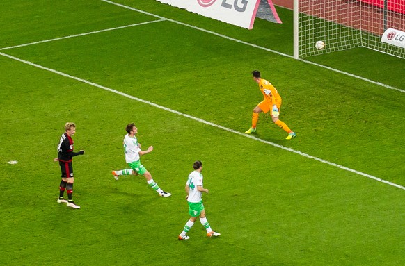 Wolfsburg mit Benaglio (r.) und Rodriguez (2.v.r.) vermochte am Wochenende nicht zu überzeugen und verlor gegen Leverkusen mit 0:3.