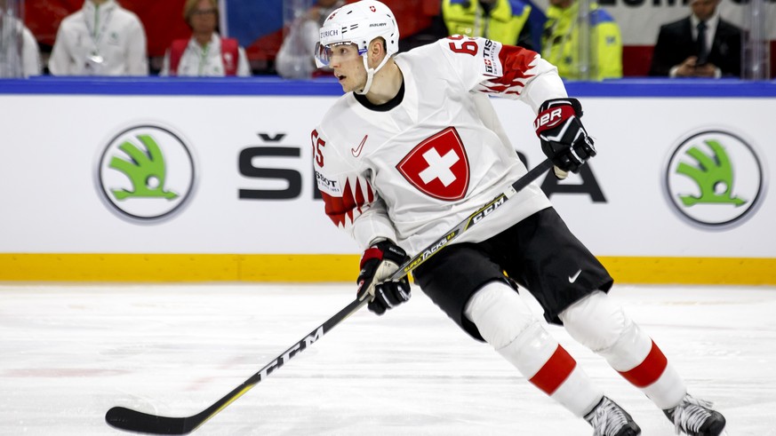 Switzerland&#039;s defender Ramon Untersander controls the puck, during the IIHF 2018 World Championship preliminary round game between Czech Republic and Switzerland, at the Royal Arena, in Copenhage ...