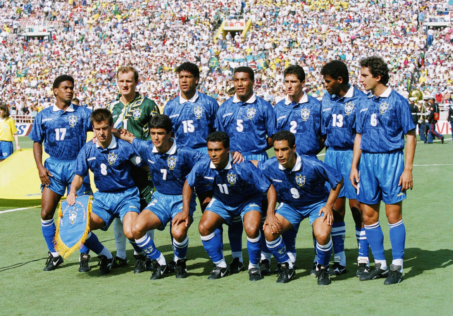 Mazinho (Nr.17), Bebeto (Nr.7) und Romario (Nr.11) im Weltmeisterteam 1994.