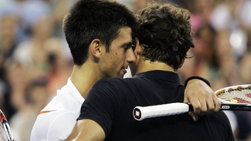 So nah und doch so fern: Roger Federer und Novak Djokovic.