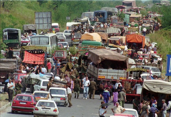 Serbische Flüchtlinge in Bosnien (08.08.1995).