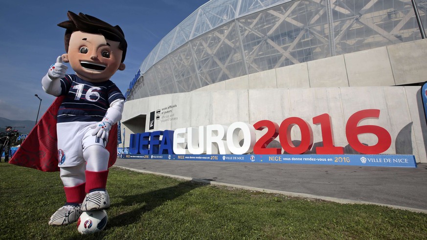Freut sich auf Fussballfans aus ganz Europa: Maskottchen «Super Victor».