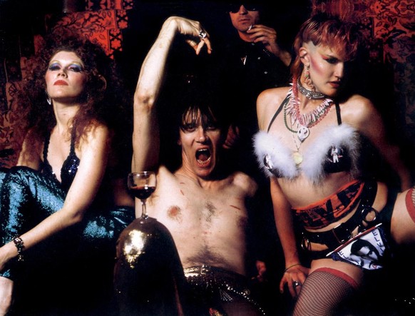 the cramps poison ivy lux interior nick knox furs https://horrorpedia.com/2013/06/03/the-cramps-rock-band/