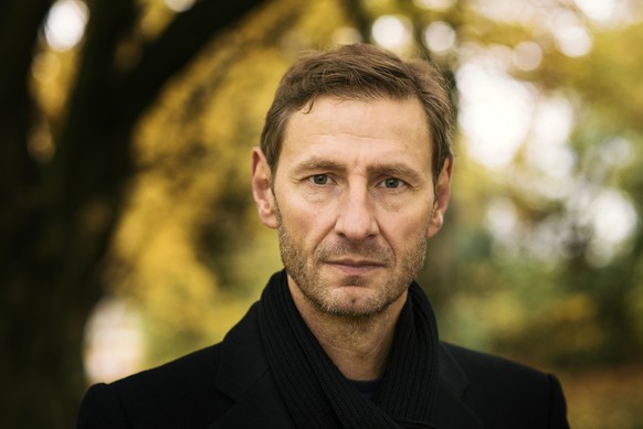 Portrait of writer Christoph Hoehtker, taken in Zurich, Switzerland, on October 30, 2016. (KEYSTONE/Christian Beutler)

Schriftsteller Christoph Hoehtker portraitiert am 30. Oktober 2016 in Zuerich. ( ...