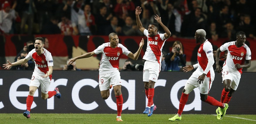 epa05850588 AS Monaco&#039;s Kylian Mbappe (C) celebrates with team-mates after scoring the 1-0 goal during the UEFA Champions League Round of 16, second leg soccer match between AS Monaco and Manches ...