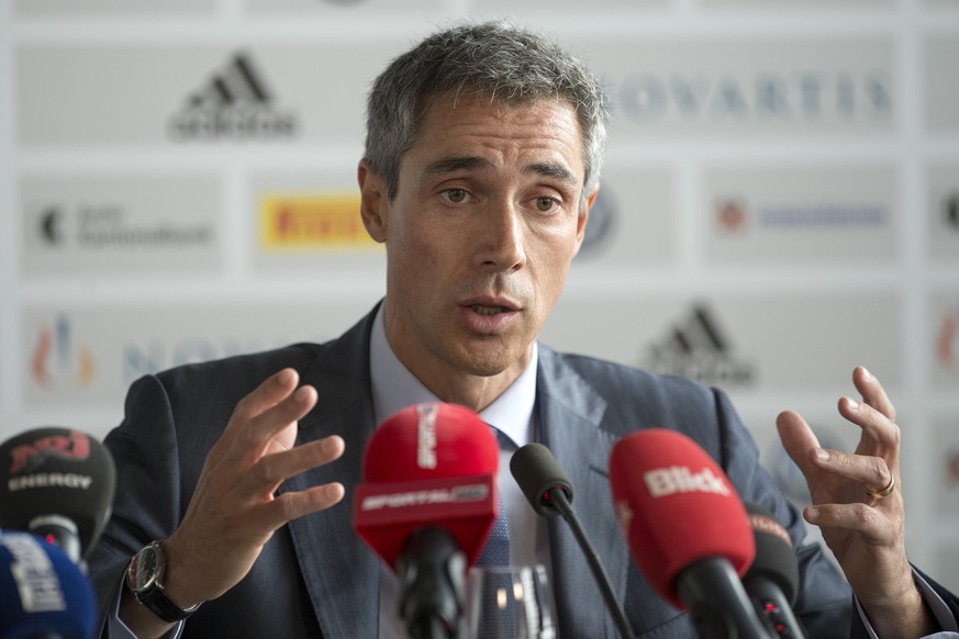 Paulo Sousa, new Portuguese coach of Switzerland&#039;s soccer club FC Basel 1893, speaks during a press conference at the St. Jakob-Park stadium in Basel, Switzerland, on Monday, June 2, 2014. (KEYST ...