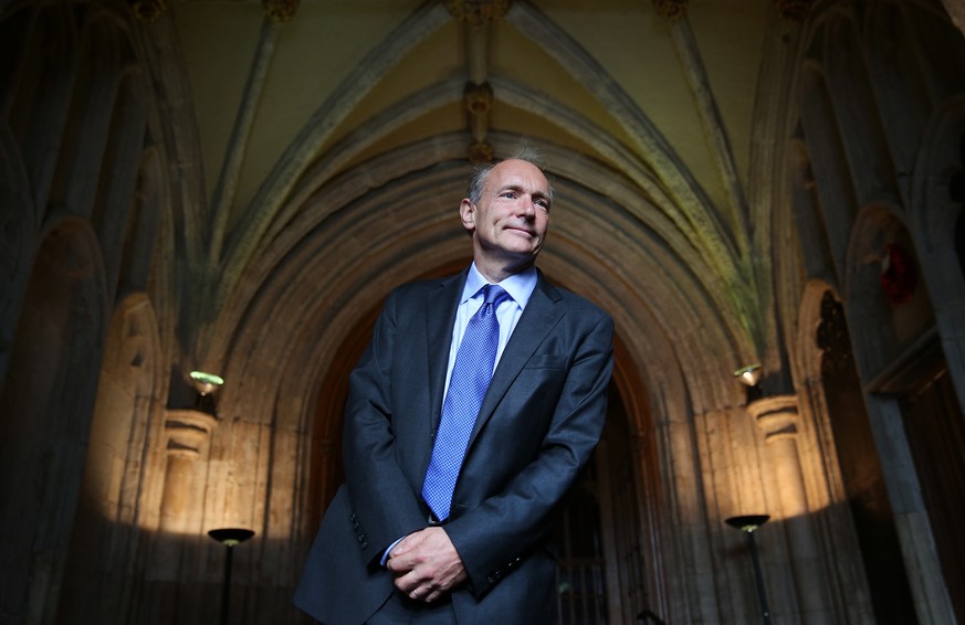 LONDON, ENGLAND - SEPTEMBER 24: Sir Tim Berners-Lee inventor of the World Wide Web arrives at Guildhall to receive an Honorary Freedom of the City of London award on September 24, 2014 in London, Engl ...