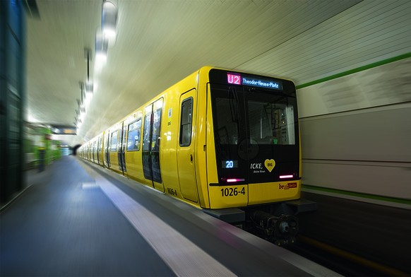 Der Metro-Zug in Berlin