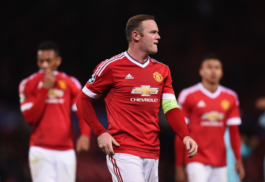 Wayne Rooney ist ratlos: Nach dem schwachen Auftritt beim 0:0 gegen Eindhoven müssen die «Red Devils» zittern.