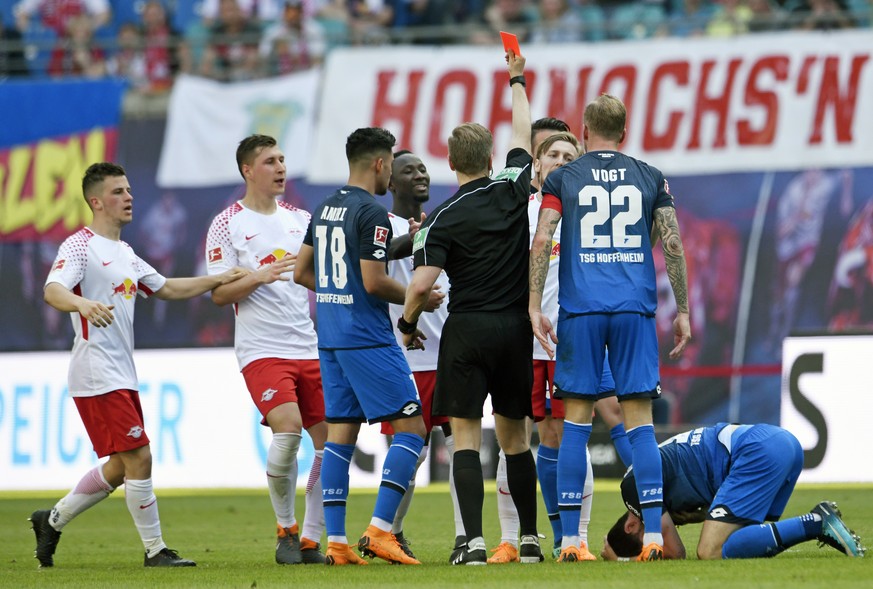 Leipzig&#039;s Emil Forsberg, 3rd of right, received a red card during the German first division Bundesliga soccer match between RB Leipzig and TSG Hoffenheim in Leipzig, Germany, Saturday, April 21,  ...