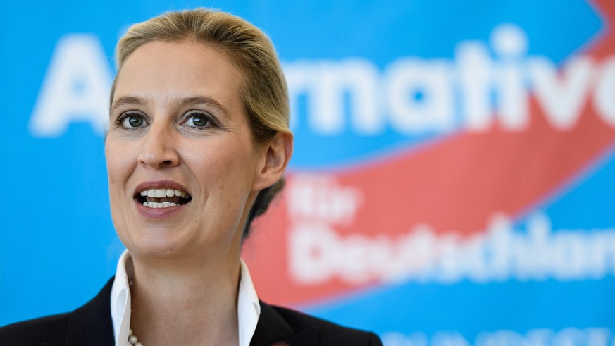 epa06802478 The co-chairs of the parliamentary group of the right-wing ’Alternative for Germany&#039; (AfD) party Alice Weidel during a media statement prior the beginning of an AfD parliamentary grou ...