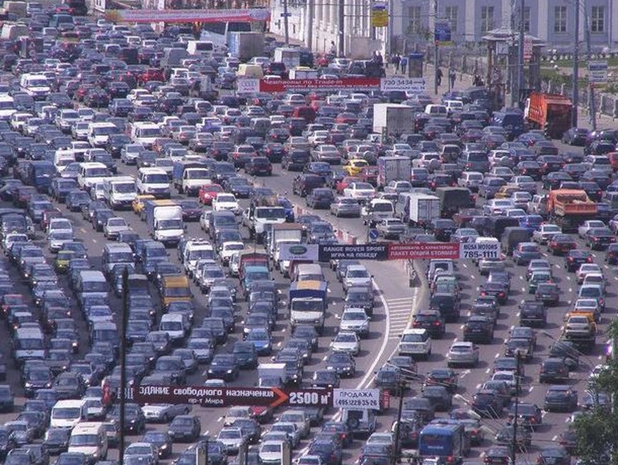 Stau-Bilder für das ultimative Gotthard-Feeling zu Ostern