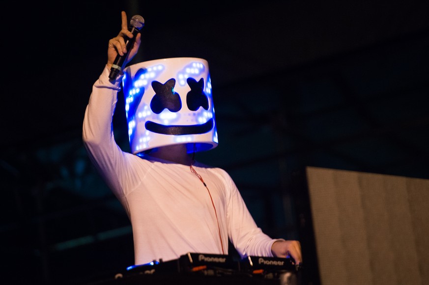 DJ/Producer Marshmello performs at the 2016 Billboard Hot 100 Music Festival at Nikon at Jones Beach Theater on Sunday, Aug. 21, 2016, in Wantagh, N.Y. (Photo by Scott Roth/Invision/AP)