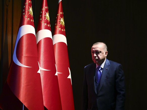 Der türkische Staatschef Recep Tayyip Erdogan sagte dem Fernsehsender CNN Turk, Ankara habe mit der Truppenentsendung nach Libyen begonnen. (Archivbild)