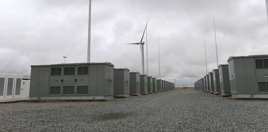 epa06360510 A wide view of the battery station at the launch of Tesla&#039;s 100 megawatt (MW) lithium-ion battery at Jamestown, north of Adelaide, South Australia, 01 December 2017. Tesla switched on ...