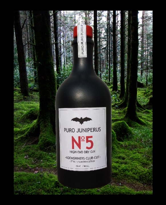 puro juniperus no 5 schweizer gin brennerei stalder weggis schweiz trinken drinks alkohol http://www.brennereistalder.ch/puro_juniperus_no5/