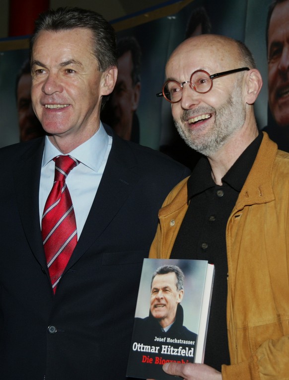 Josef Hochstrasser mit Ottmar Hitzfeld bei der Veröffentlichung der Biografie 2003.