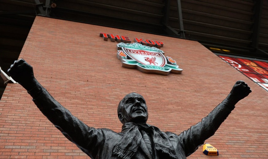 epa04458141 The statue of Bill Shankly outside Anfield stadium before the UEFA Champions League Group B soccer match between Liverpool FC and Real Madrid, in Liverpool, Britain, 22 October 2014. EPA/A ...