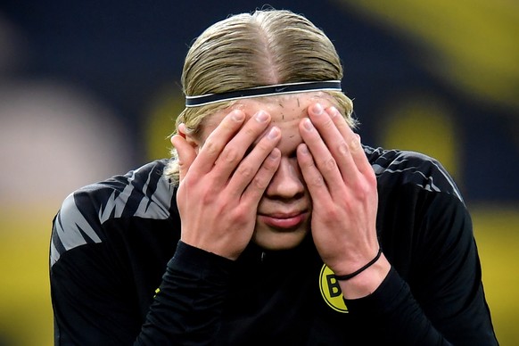 epa09135588 Dortmund&#039;s Erling Haaland reacts prior to the UEFA Champions League quarter final, second leg soccer match between Borussia Dortmund and Manchester City in Dortmund, Germany, 14 April ...