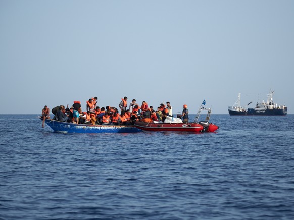Bis zu 150 Menschen könnten bei einem schweren Bootsunglück vor der Küste Libyens ums Leben gekommen sein, befürchtet die internationale Organisation für Migration (IOM). (Themenbild)