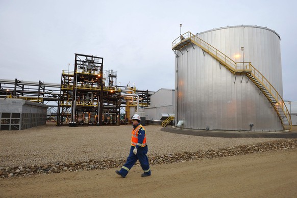 Ölverarbeitungsanlage in Alberta, Kanada: Die Provinzregierung hat im November bekanntgegeben, in zwei Jahren eine CO2-Steuer erheben zu wollen.
