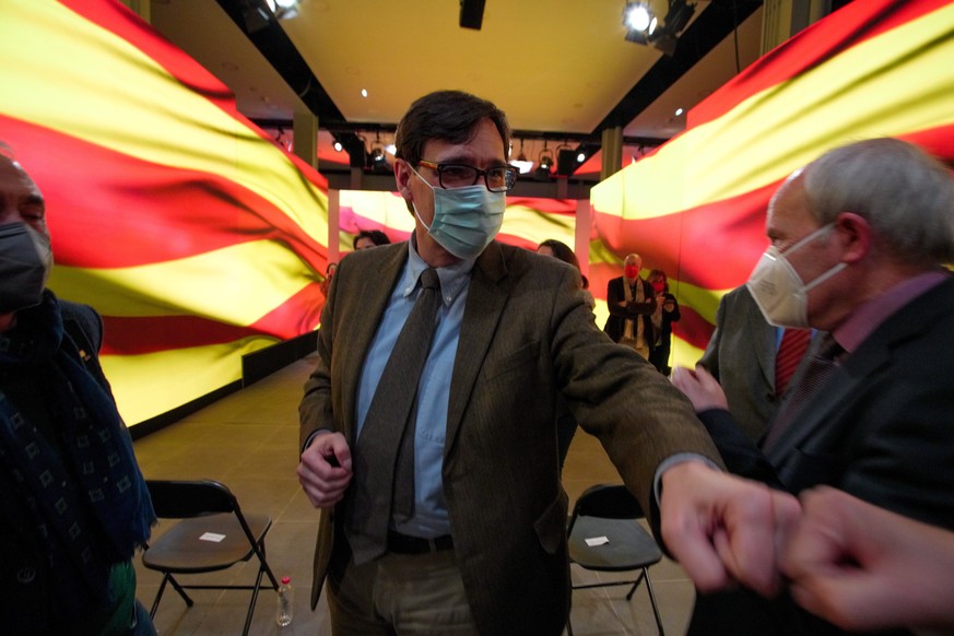 epa09007706 A handout photo made available by Catalan Socialist Party (PSC) shows PSC&#039;s presidential candidate Salvador Illa during the closing day of the Catalan presidential election campaign,  ...