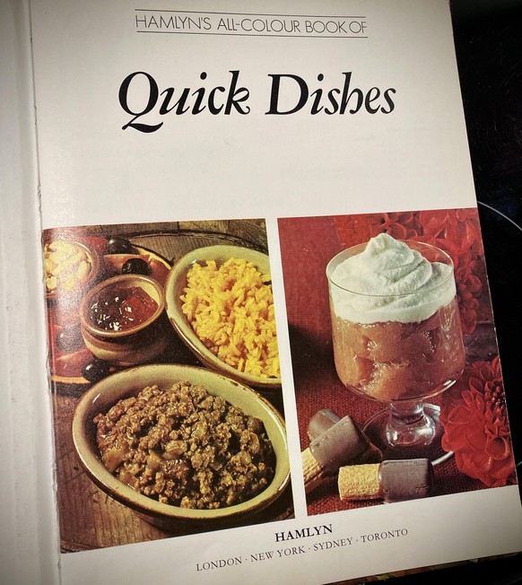 Hamlyn&#039;s All-Colour Book of Quick Dishes 1970s retro-küche Oliver Baroni kochen essen food