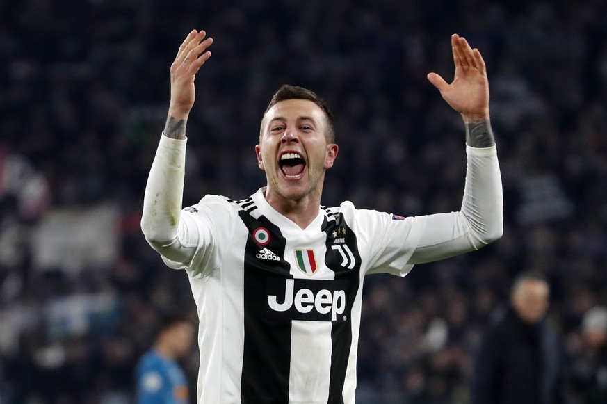 Juventus&#039; Federico Bernardeschi celebrates at the end of the Champions League round of 16, 2nd leg, soccer match between Juventus and Atletico Madrid at the Allianz stadium in Turin, Italy, Tuesd ...