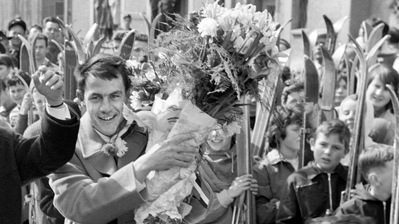 Celebrations for Yvonne Rueegg and Roger Staub, gold medal finalists of the women&#039;s and men&#039;s giant slalom of the Olympic Winter Games in Squaw Valley in February 1960, as they return to Swi ...
