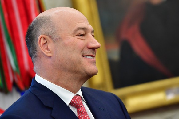 epa06616134 Outgoing White House chief economic adviser Gary Cohn attends a meeting with US President Donald J. Trump and the Crown Prince Mohammed bin Salman of the Kingdom of Saudi Arabia in the Ova ...
