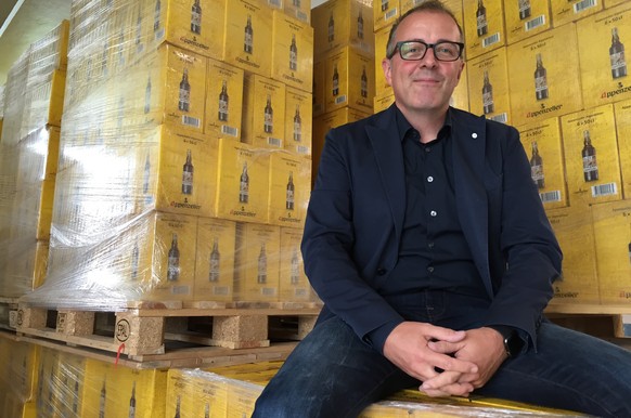 Geschäftsleiter Stefan Maegli sorgt dafür, dass Appenzeller Alpenbitter die meistverkaufte Schweizer Spirituose bleibt.&nbsp;