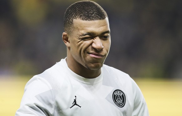 PSG&#039;s Kylian Mbappe walks onto the pitch prior to the League One soccer match between Nantes and Paris-Saint-Germain, in Nantes, western France, Tuesday, Feb. 4, 2020. (AP Photo/David Vincent)