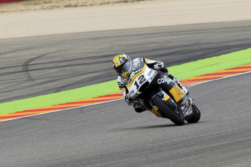 epa06220178 Swiss Moto2 rider Thomas Luthi of CarXpert Interwetten Kalex team in action during the second free practice session at Motorland circuit in Alcaniz, Teruel, Spain, 22 September 2017. The A ...
