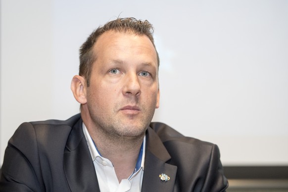 Der Sportchef des EV Zug, Reto Klaey waehrend der Saison Medienkonferenz des EV Zug vom Montag 10. September 2018 in Zug. (KEYSTONE/Urs Flueeler)