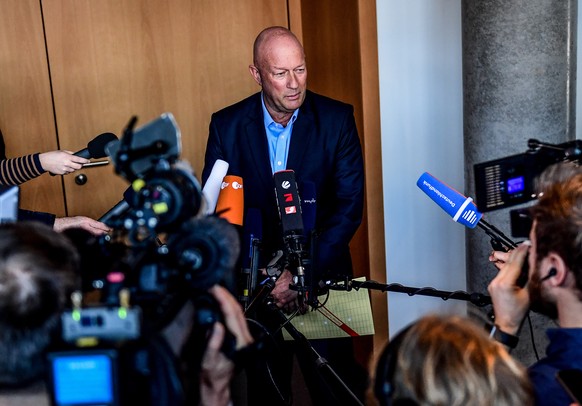 epa08225993 Thomas Kemmerich of German Free Democratic Party (FDP) attends a press statement in Thuringian State Parliament, Erfurt, Germany, 18 February 2020. German state of Thuringia plans to hold  ...