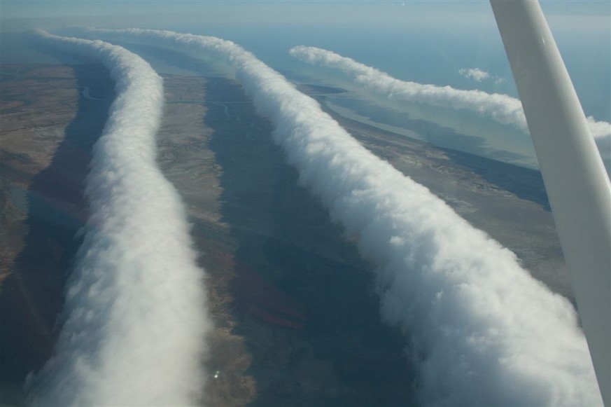 «Morning Glory Clouds» treten vor allem im Norden Australiens auf und wirken, als würden sie rollen.