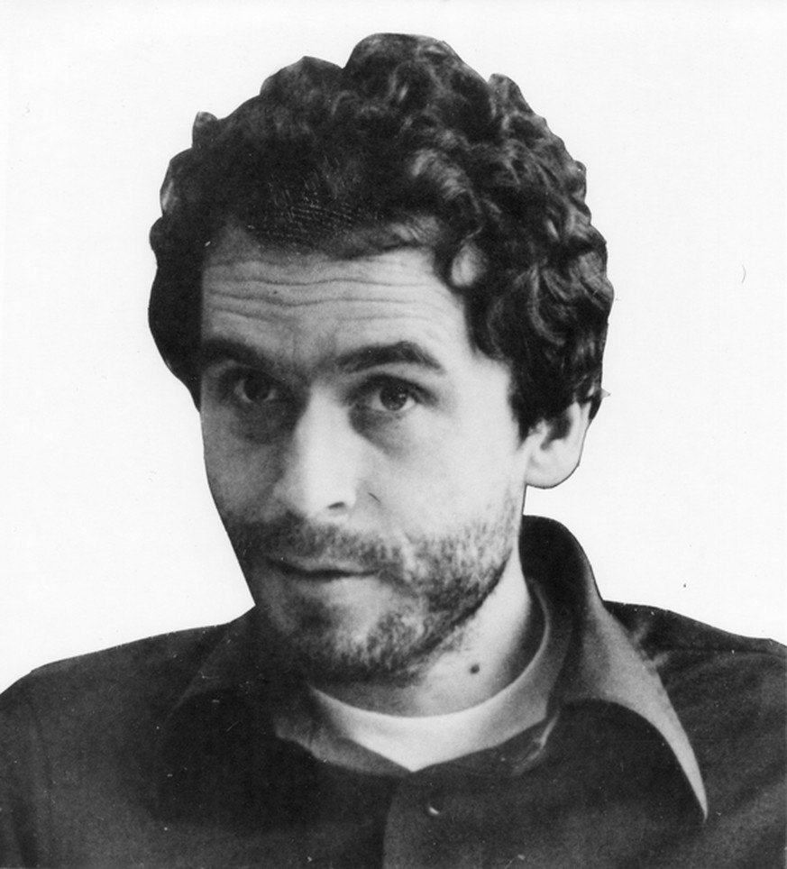 Ted Bundys FBI-Foto, welches 1978 in der Liste der zehn meistgesuchten Verbrecher erschien.