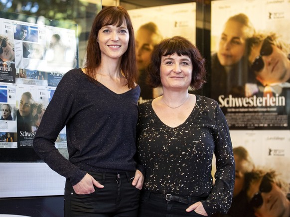 Ihr Film &quot;Schwesterlein&quot; ist nicht nur f�r einen Oscar, sondern auch f�r sechs Schweizer Filmpreise nominiert: V�ronique Reymond und St�phanie Chuat.