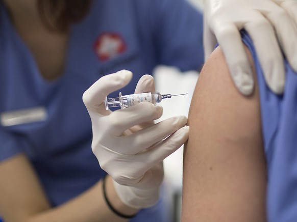 Das Bundesamt für Gesundheit (BAG) führt gemeinsam mit Partnern am 8. November einen nationalen Impftag gegen Grippe durch. (Symbolbild)