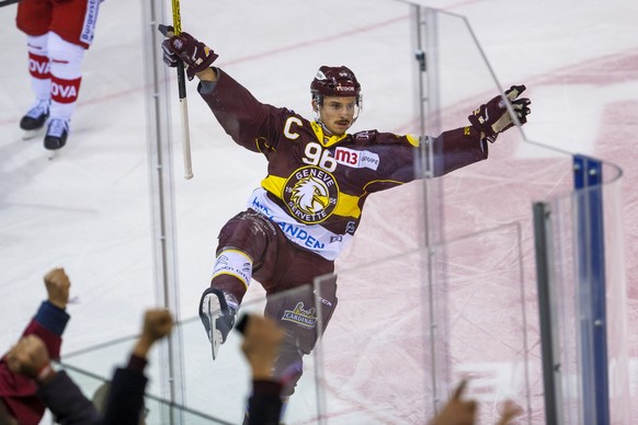 Geneve-Servette&#039;s forward Noah Rod celebrates his goal after scoring the 2:0, during a National League regular season game of the Swiss Championship between Geneve-Servette HC and RC Rapperswil-J ...