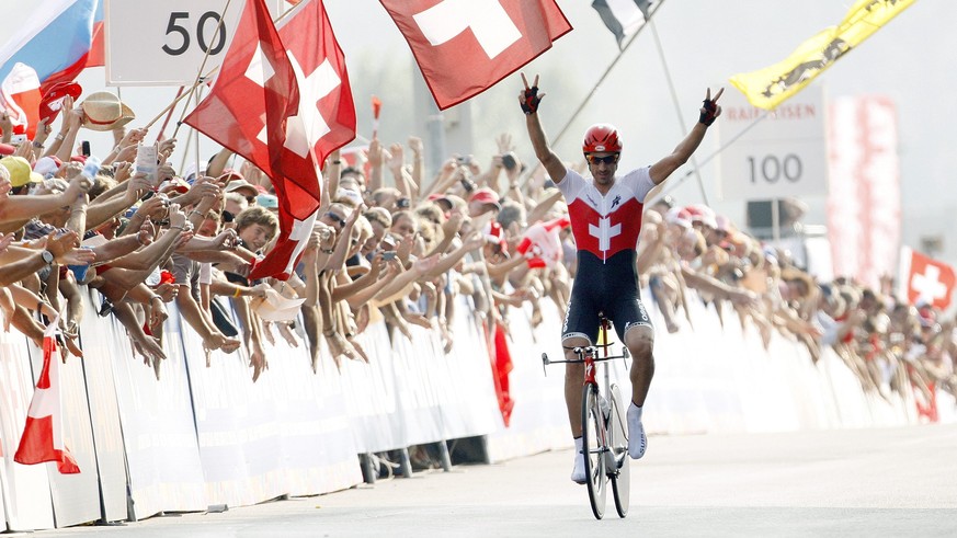 ZUR KARRIERE DES SCHWEIZER RADRENNFAHRERS FABIAN CANCELLARA STELLEN WIR IHNEN FOLGENDES BILDMATERIAL ZUR VERFUEGUNG - The new UCI World Champion in the Men&#039;s Individual time trials, Fabian Cancel ...