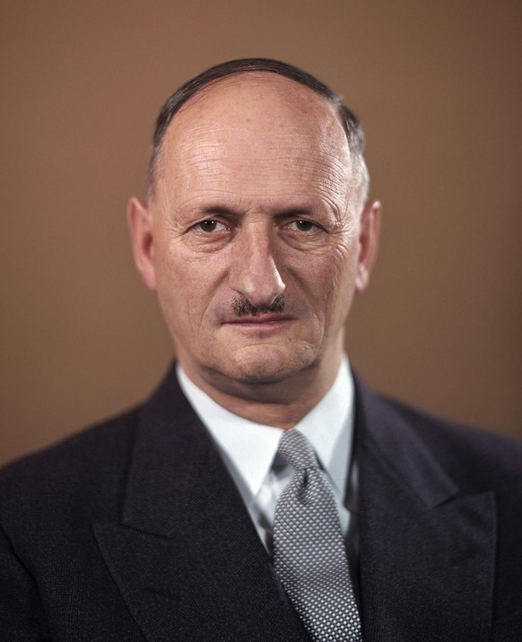 Portrait von Bundesrat Paul Chaudet (1904-1977), Vorsteher des Militaerdepartements, aufgenommen im Oktober 1957.(KEYSTONE/PHOTOPRESS-ARCHIV/Str)