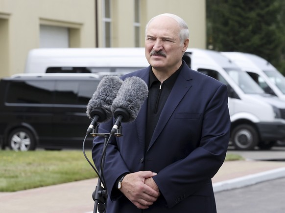 Alexander Lukaschenko, Pr�sident von Belarus, spricht w�hrend einer Pressekonferenz bei Minsk. Foto: Nikolai Petrov/BelTA pool/AP/dpa