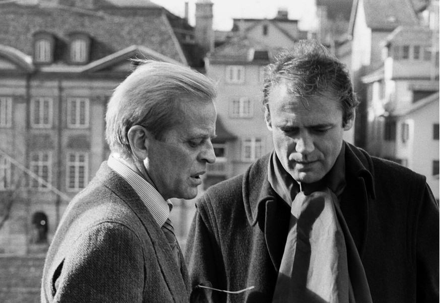 Actor Bruno Ganz, right, speaks to fellow actor Klaus Kinski, left, on the occasion of the &quot;Nosferatu&quot; press viewing, a film by Werner Herzog, in which they both participated, pictured in Zu ...