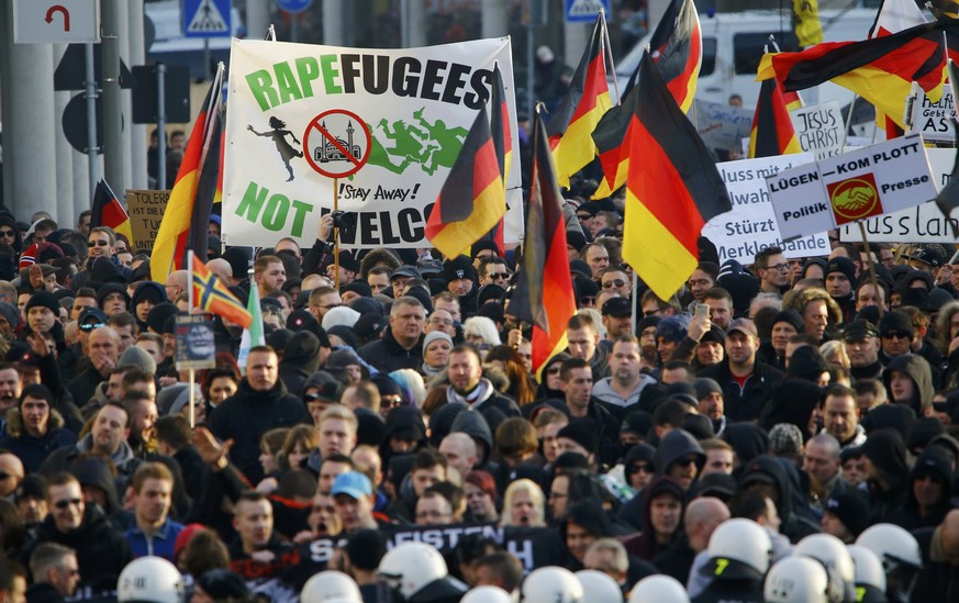 Reaktion auf die Silvester-Übergriffe: Pegida-Demonstranten am Samstag in Köln.