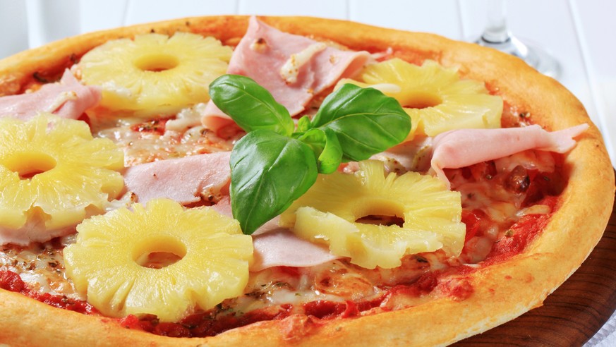 pizza hawaii ananas usa schweiz schinken wäh food essen