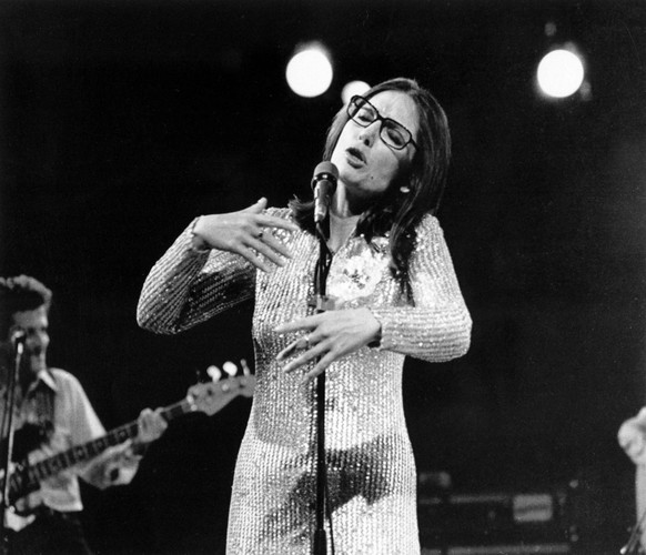 Nana Mouskouri of Greece, one of Europe&#039;s biggest stars, is picture in performance in Albany, N.Y., Sept. 23, 1979. (AP Photo/AM)