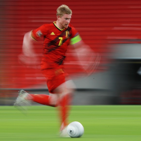 epa08736376 Kevin de Bruyne of Belgium in action during the UEFA Nations League match between England and Belgium in London, Britain, 11 October 2020. EPA/Ian Walton / POOL